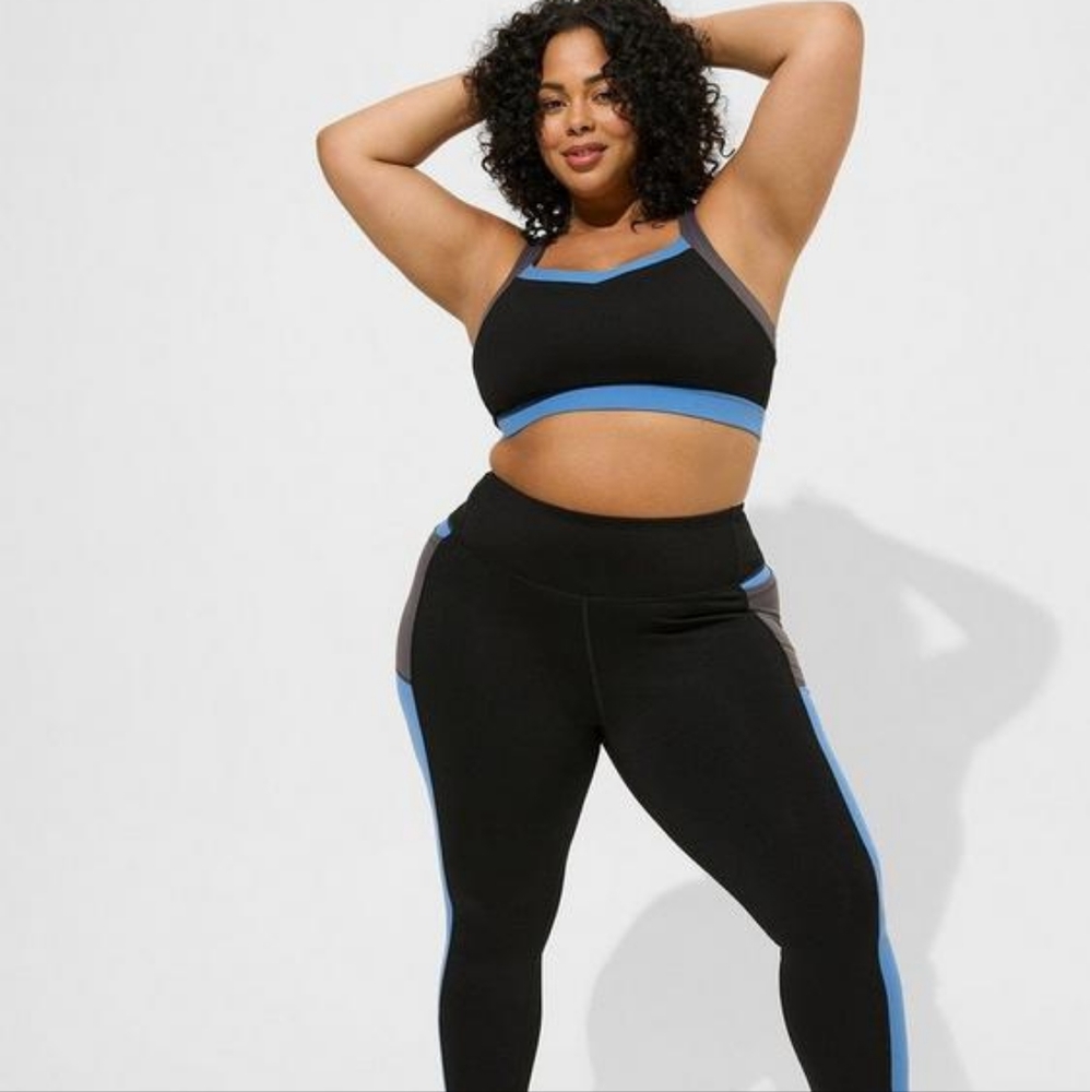Sports bra